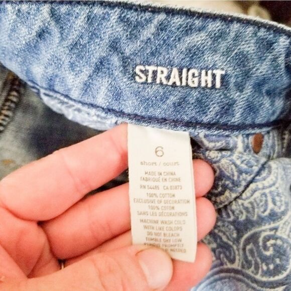 American Eagle straight jeans distressing - Picture 4 of 7